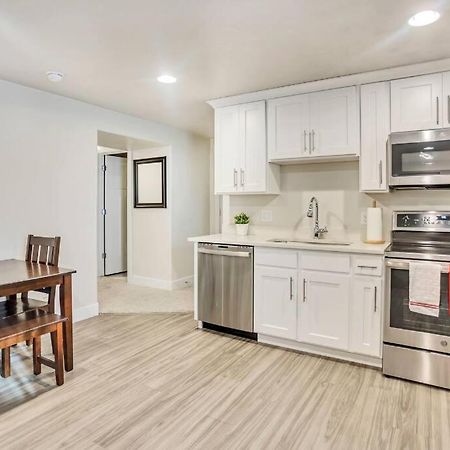 New Furnished 2Bd Apt! Great For Long Stays Vineyard Extérieur photo